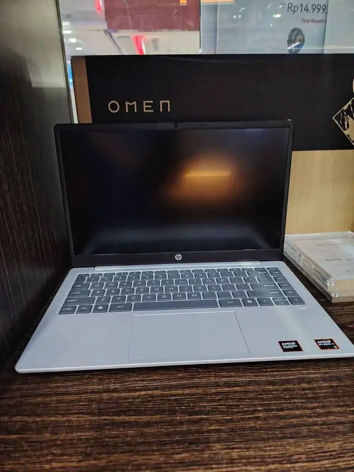 HP OMNIBOOK 3 NG AI 14 RYZEN AI 5 340 24GB 512GB W11+OHS+M365
