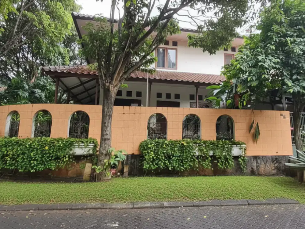 Rumah Dijual di Pondok Indah posisi Hook