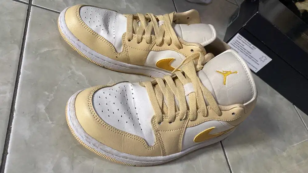 Sepatu Sneakers murah