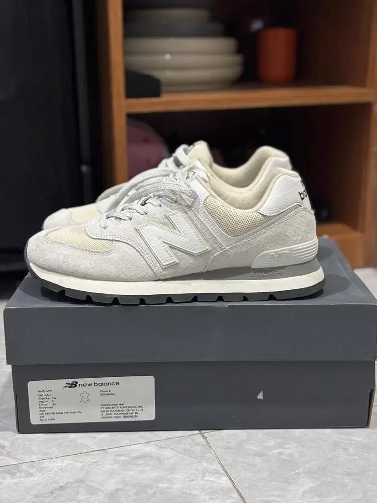 Sepatu New Balance 574 V2 Aviator ML574DGH