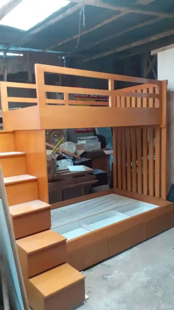 Ranjang tingkat castm sesuai kebutuhan