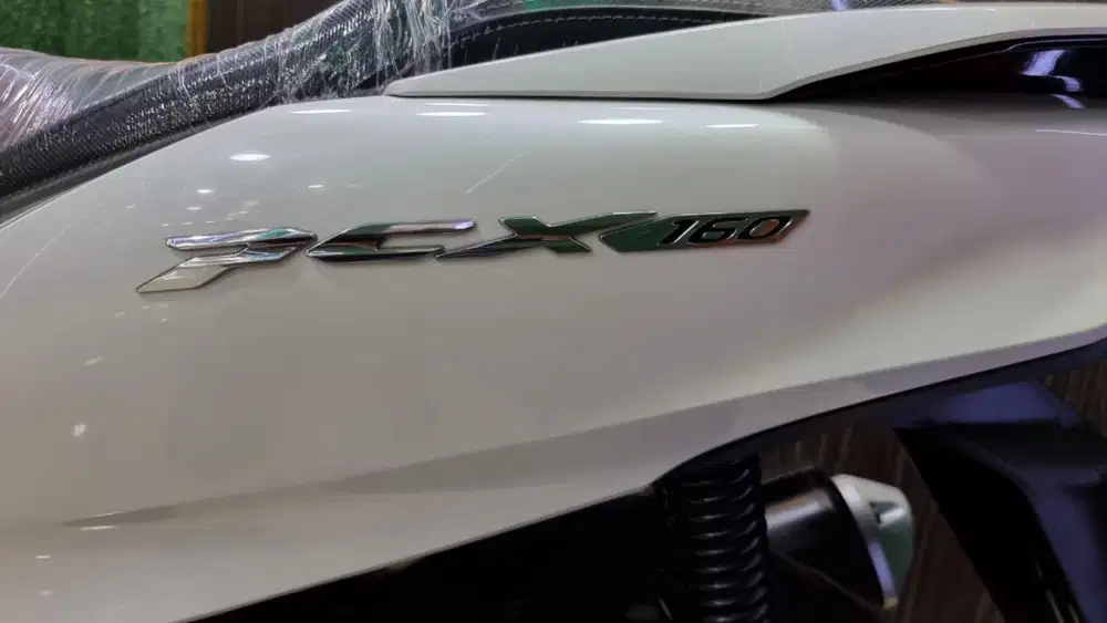 UD ENY MOTOR- HONDA PCX 160 CBS TAHUN 2023