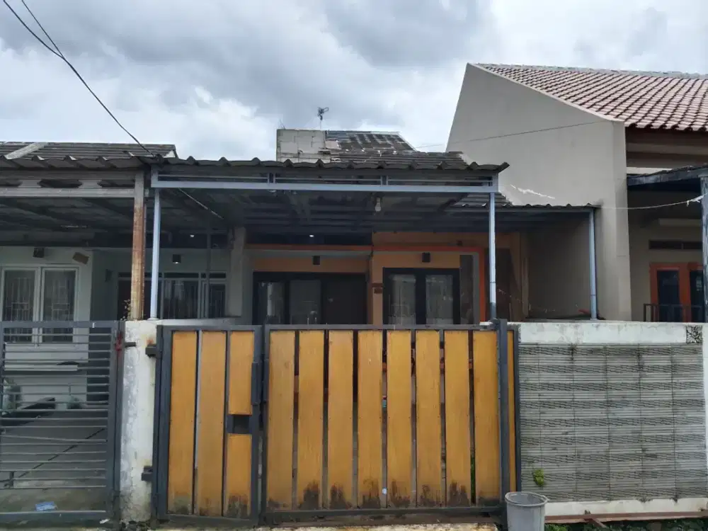 DISEWAKAN PERTAHUN RUMAH MINIMALIS DEKAT UNIV. TELKOM