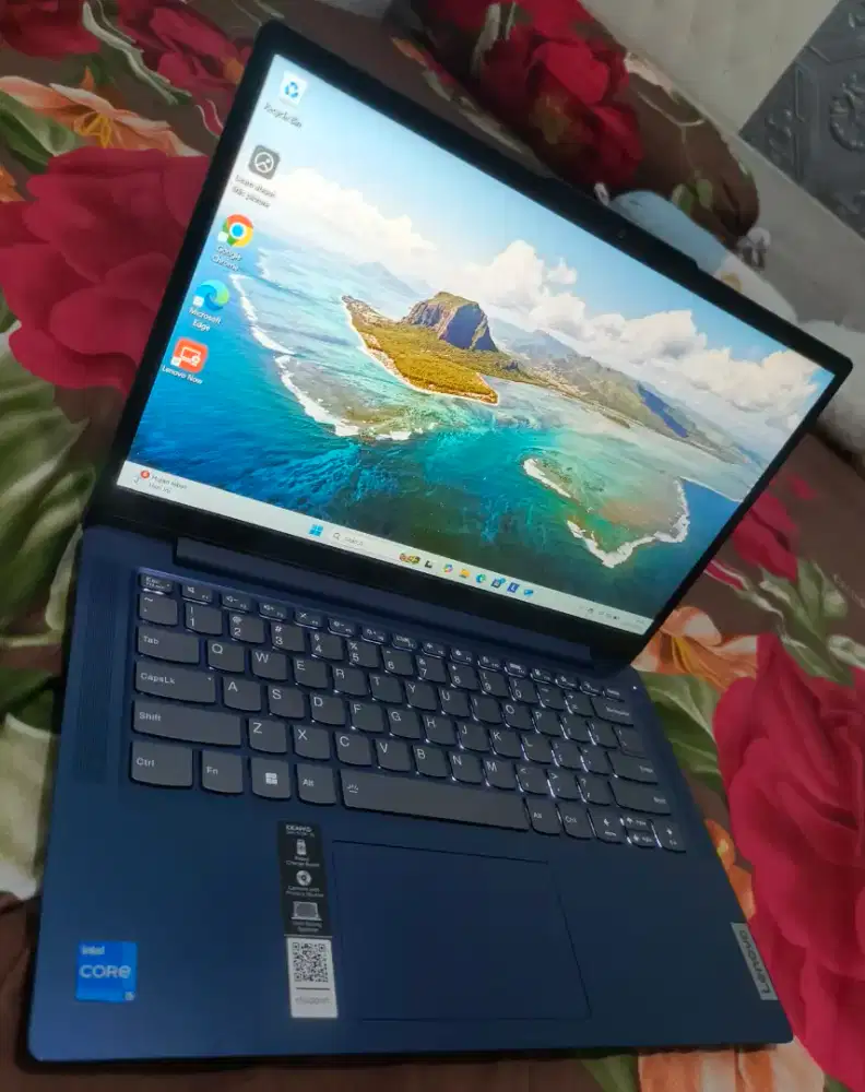 Lenovo Ideapad slim 3 i5 12th