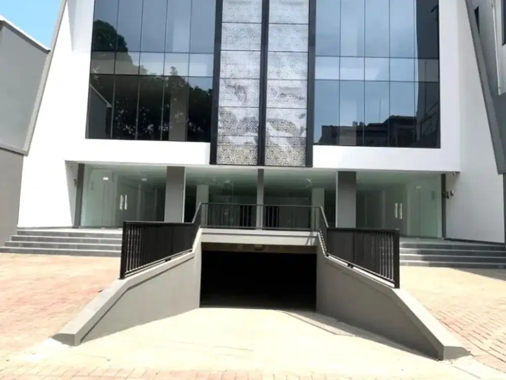 Commercial Office Building luas 600m Duren Sawit Jakarta Timur