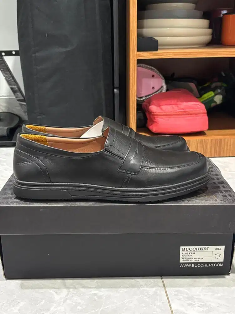 Sepatu Pantofel Pria Amadeus Y1821