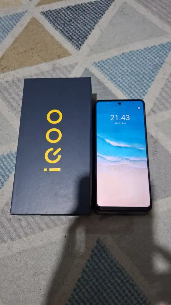 Iqoo Z7 5G 12/256 Fullset mulus segel