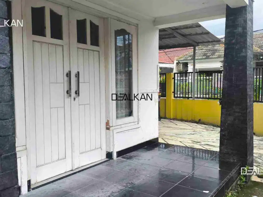 Dijual Rumah Hook di Mulyosari