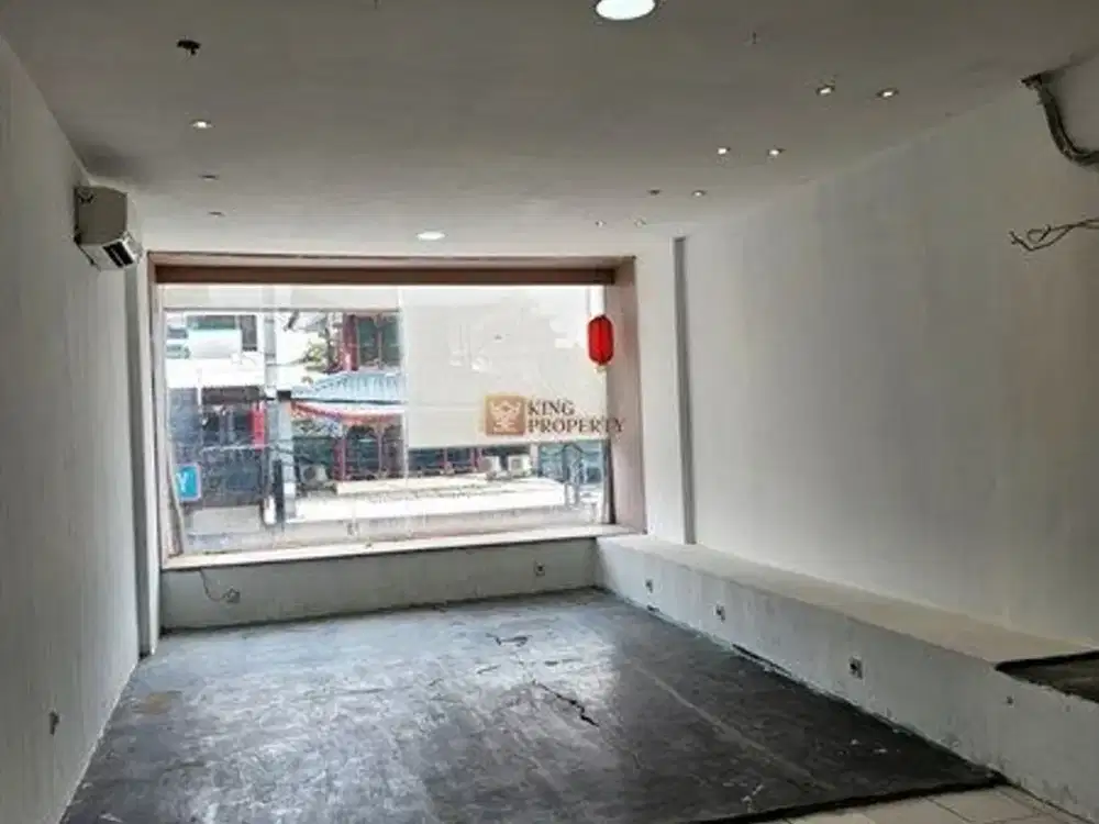 Strategis dan Area Ramai! Penawaran Spesial Nego sampai deal Dijual 2 Ruko Muara karang (pasar muara karang) siap operasional