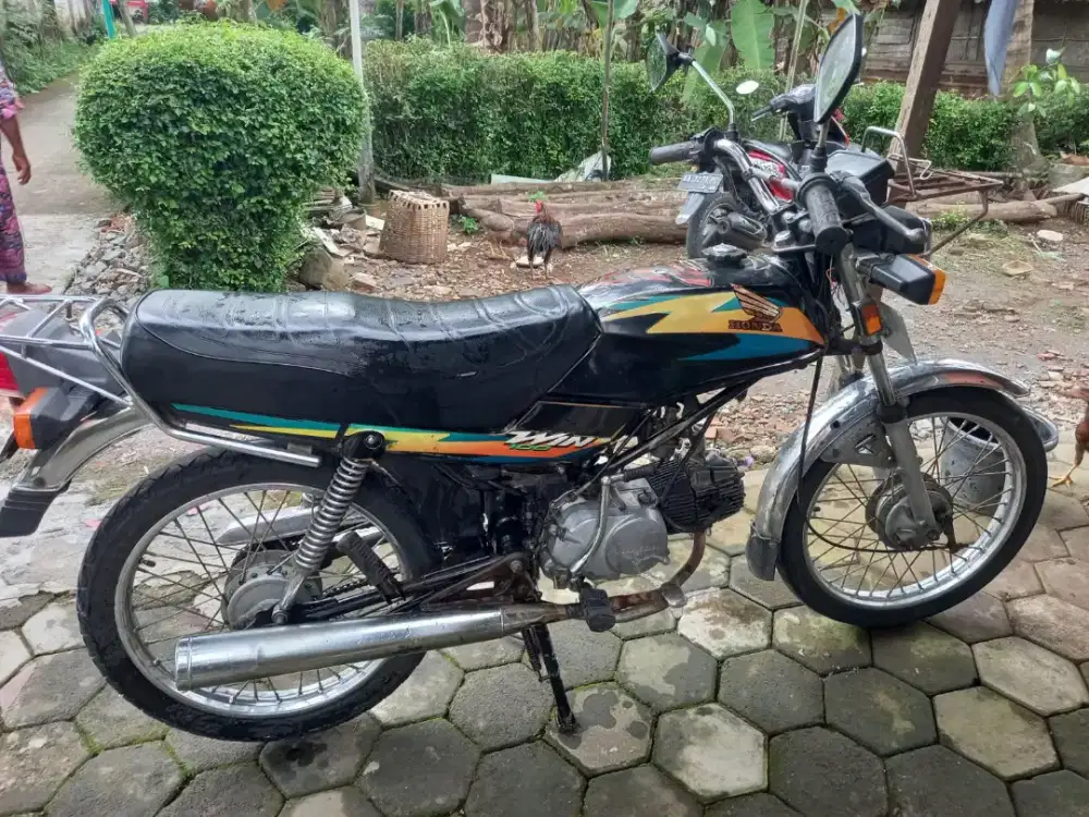 Motor Honda Win 2002