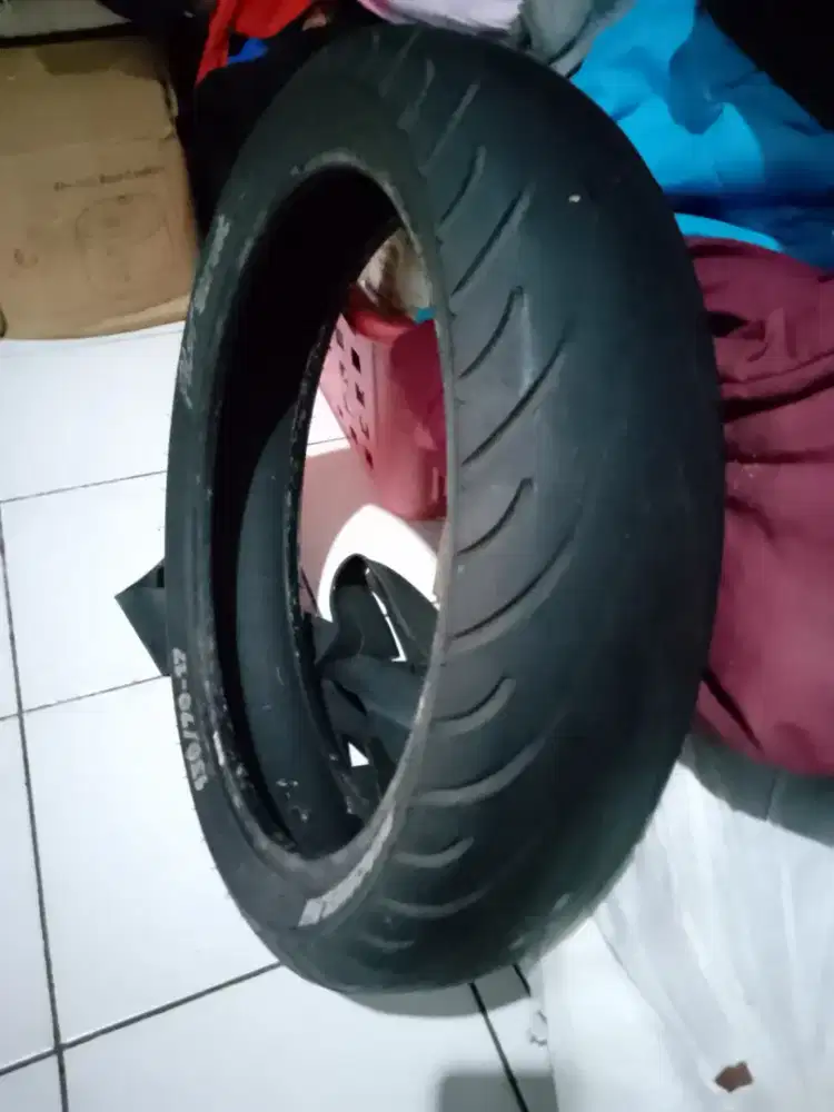 BAN LUAR MICHELLIN 130/70--17--PILOT StreeT