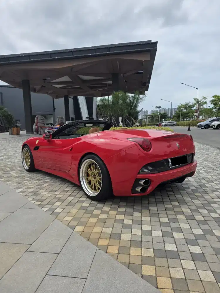 Ferrari California 2011 4.3 AT