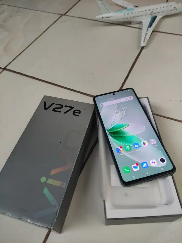 Vivo V27e 8/256
