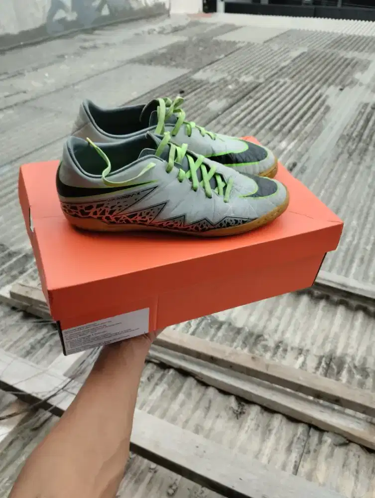 NIKE HYPERVENOM ORIGINAL