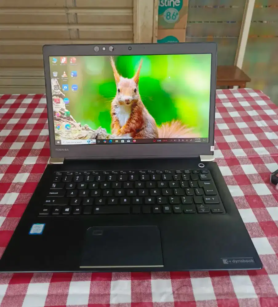 i5 gen 8 Touchscreen