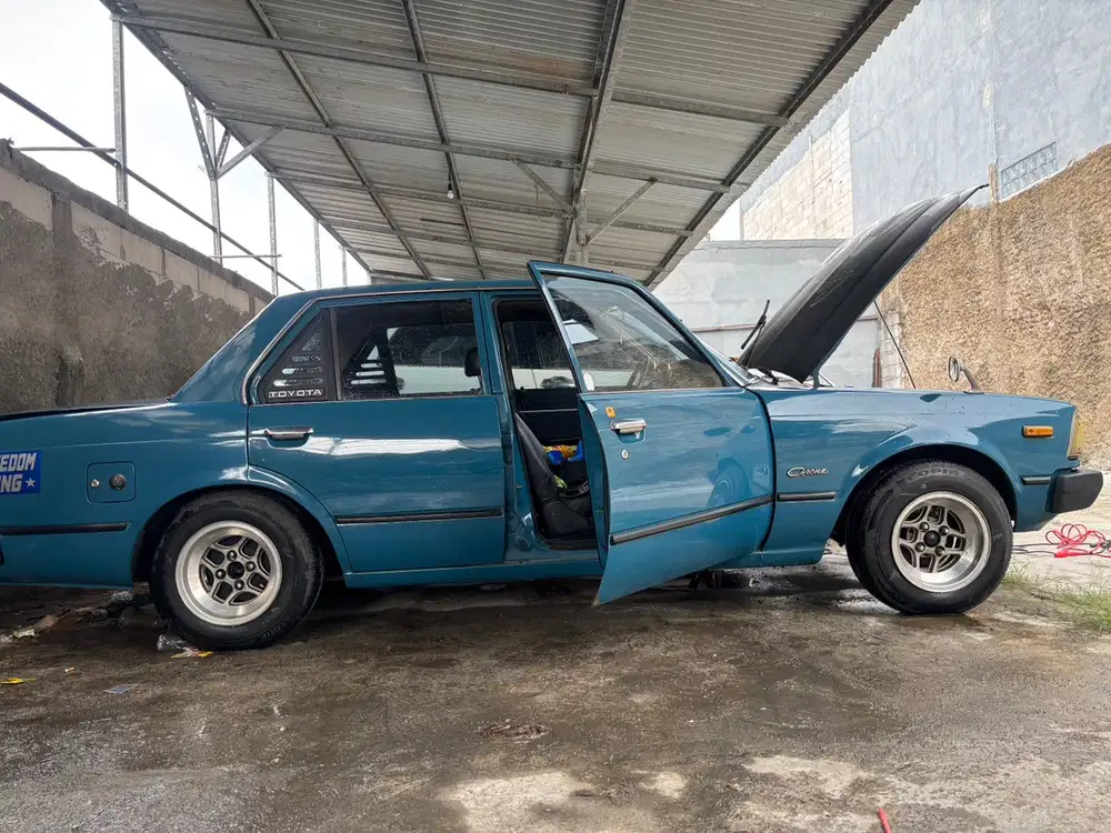Toyota Corona 1986 Bensin