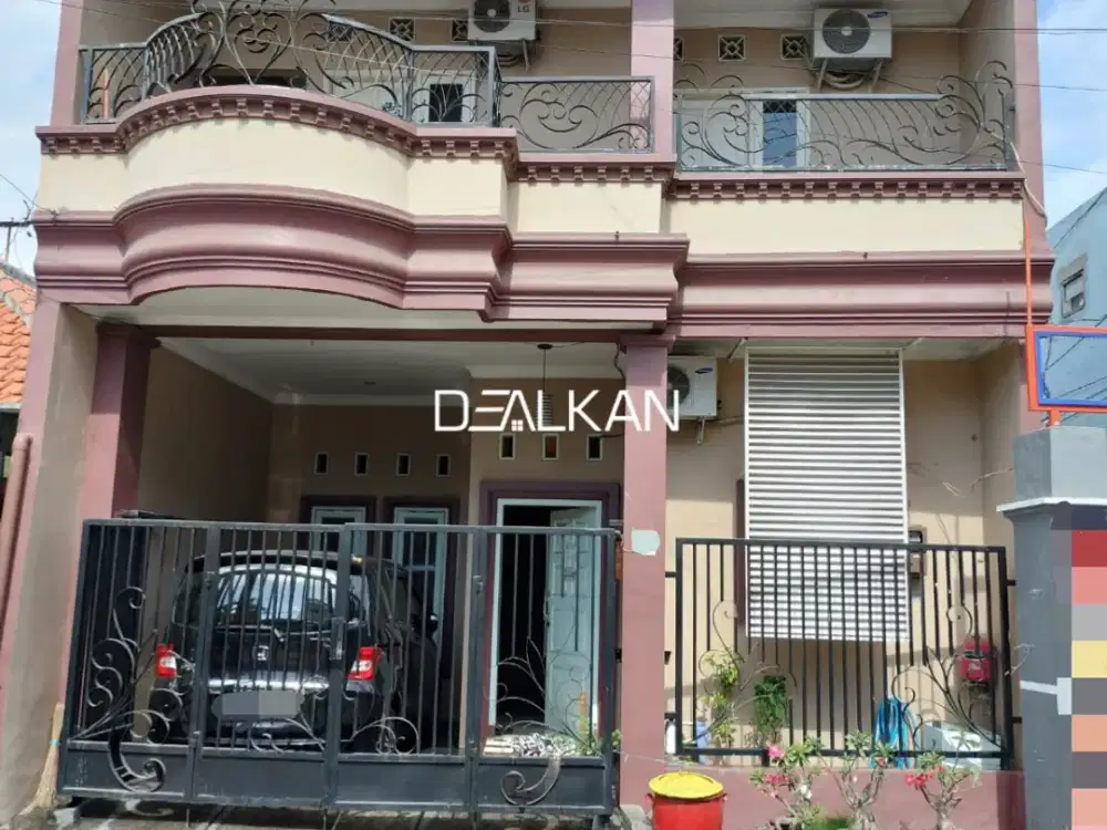 Dijual Rumah 3 Lantai di Sawahan