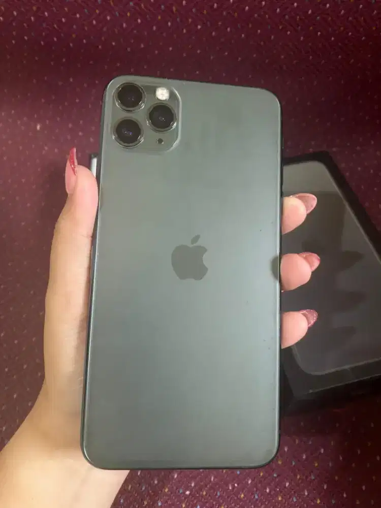 4JT-an (iPhone 11 Pro Max 256gb Inter)