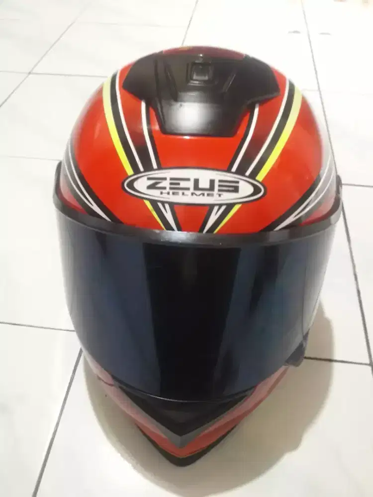 HELM BEKAS ZEUS ZS_822B LAYAK PAKAI