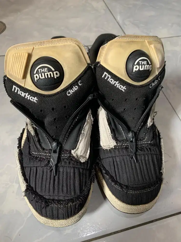 WTS Reebok Club C Pump x MARKET Black - Size 42 (Original Kolaborasi)