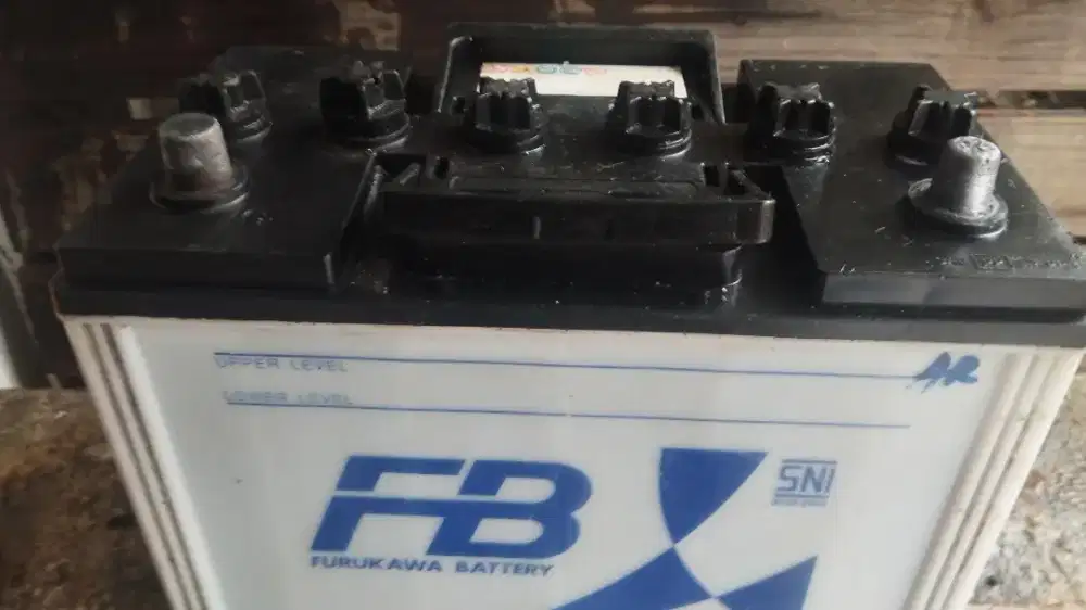 Accu aki bekas kijang diesel panther L300 colt fuso truk kuda dll