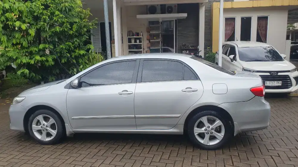 Toyota Corolla Altis 1.8 AT Tahun 2010