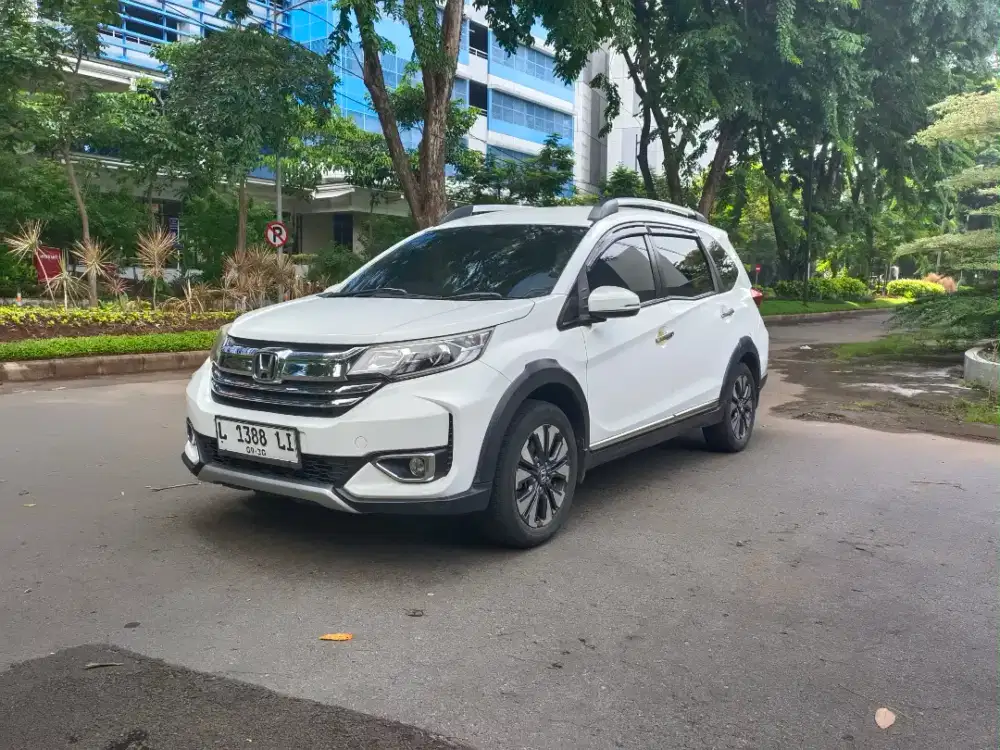 Honda BRV E 1.5 Automatic Facelift Good Condition