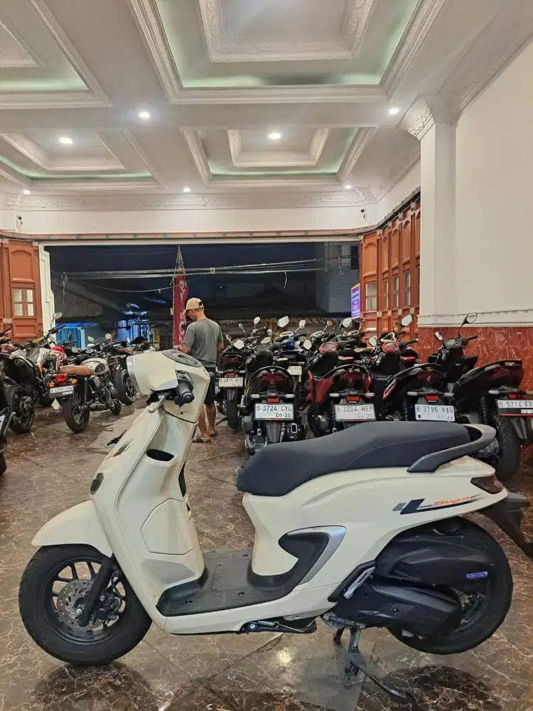 HUB DEDI DP 1 JT STYLO 160 CBS THN 2025 KM LOW KTP DAERAH BISA KREDIT