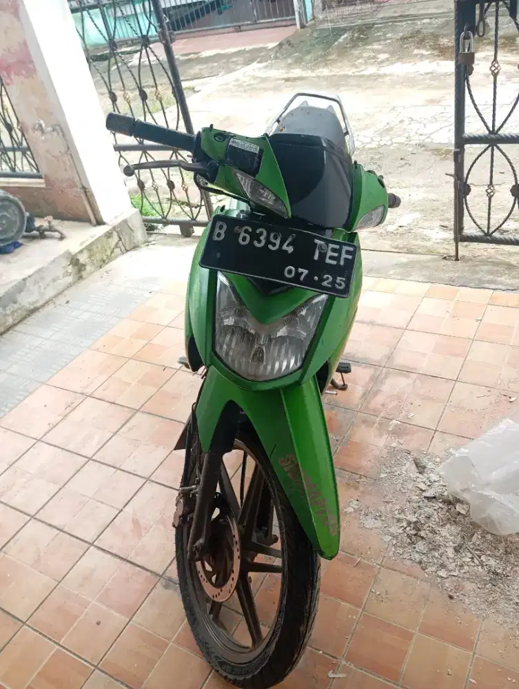 Dijual kawasaki ZX 130 thn 2005