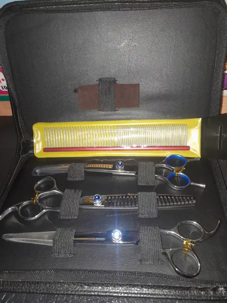 Gunting untuk Styling/Scissoring