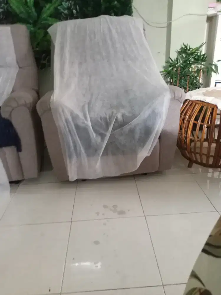 Di jual Sofa bed eyelash