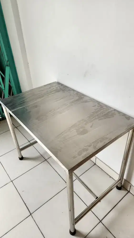 Meja stainless 201