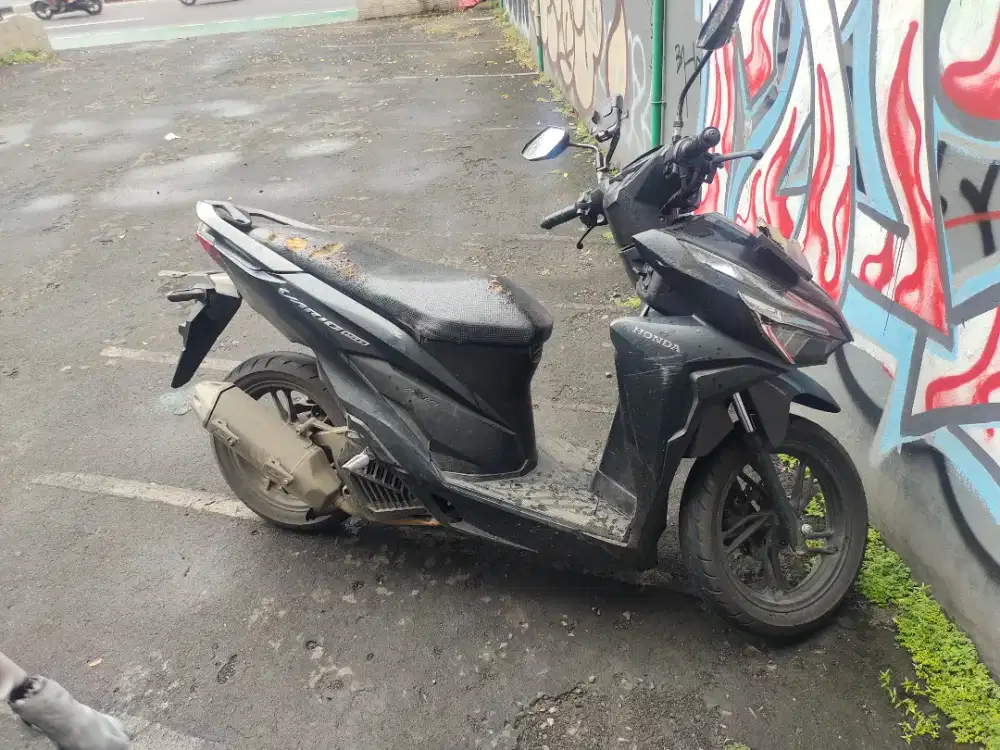 MOTOR VARIO 150 ESP BEKAS
