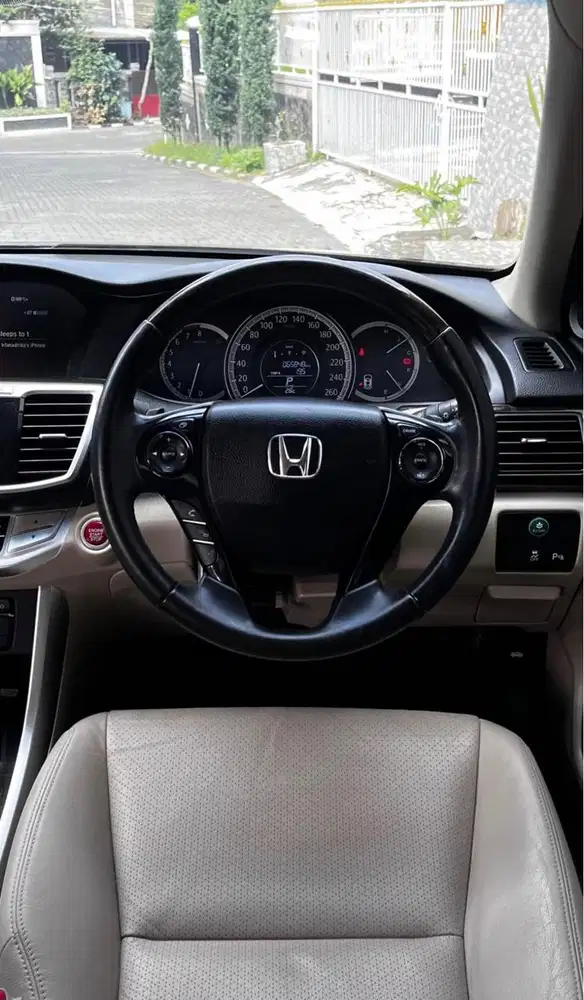 Honda Accord 2013 Bensin
