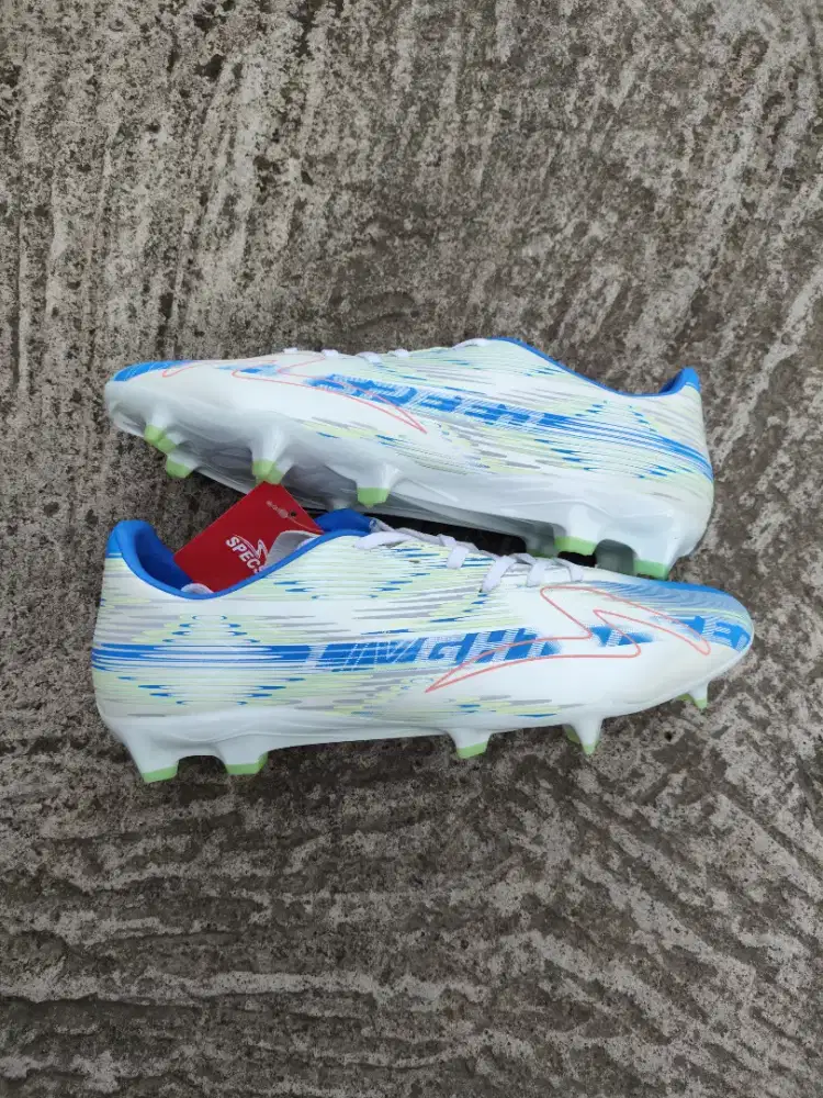 Sepatu Bola
Specs LS 4 Nitro Pro FG White/Regatta - UK 43