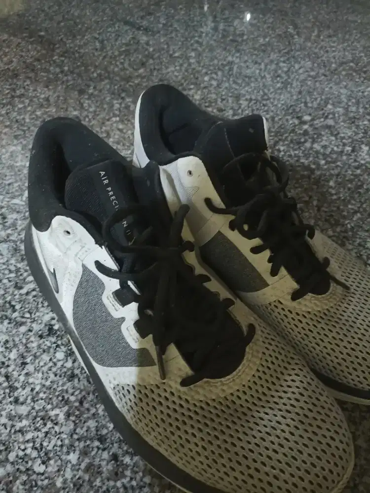 (Ori)- Nike Air Precision II hitam/putih (AA7069-001). 