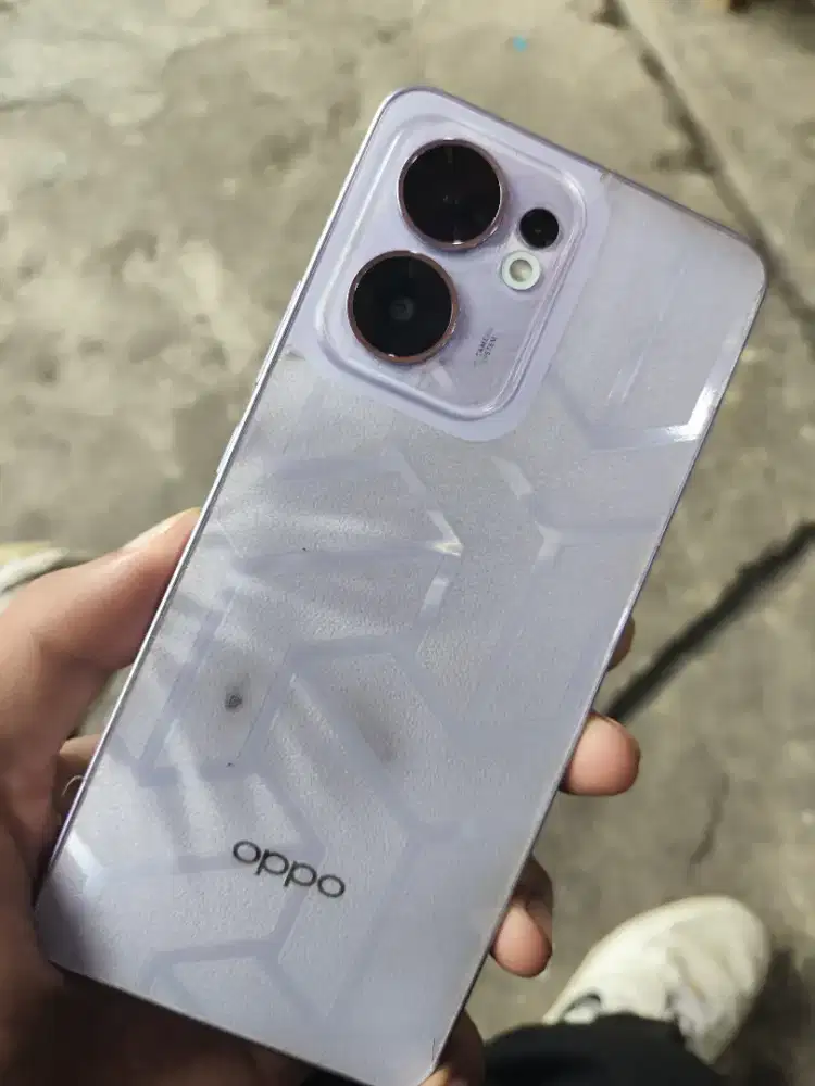 Oppo Reno 13f 5g