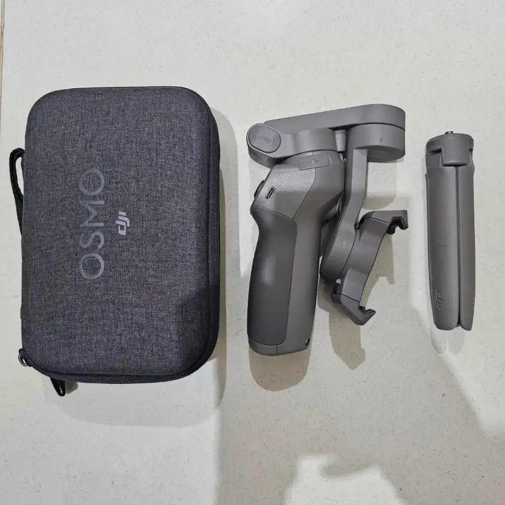 DJI OSMO MOBILE 3 COMBO