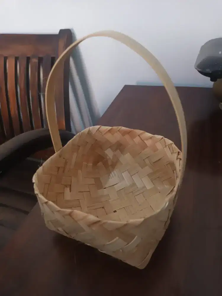 Keranjang bambu