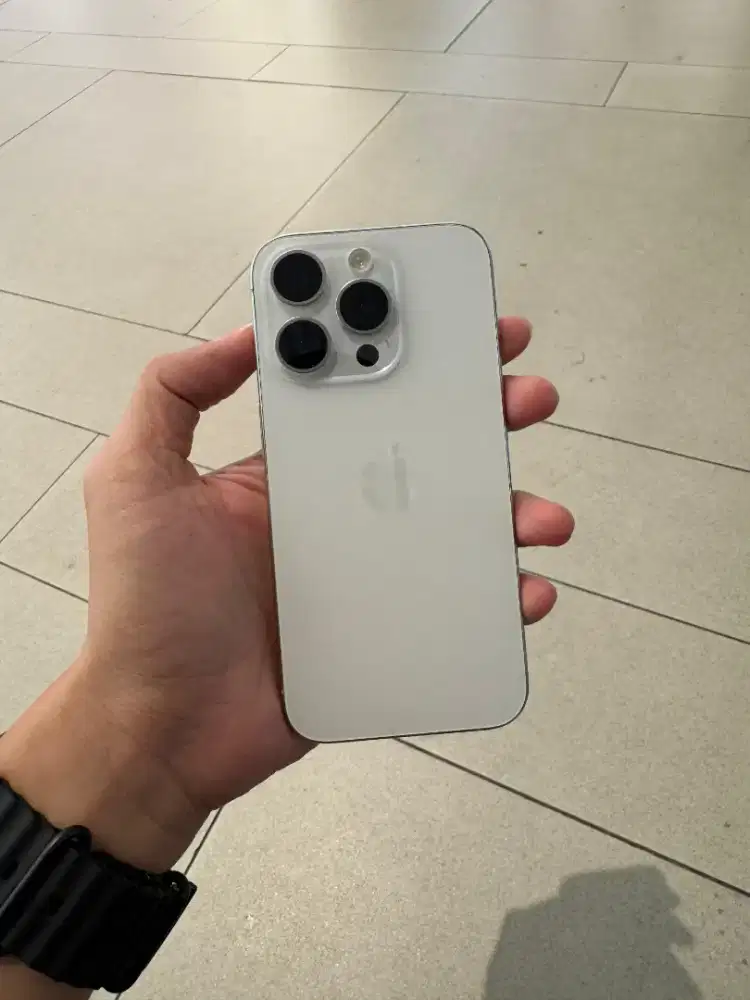 BH88 iphone 15 pro 256 ibox white titanium