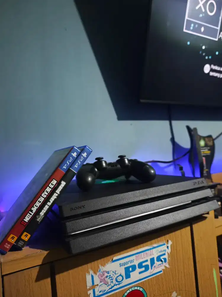 ps 4 pro 1tb + game fisik