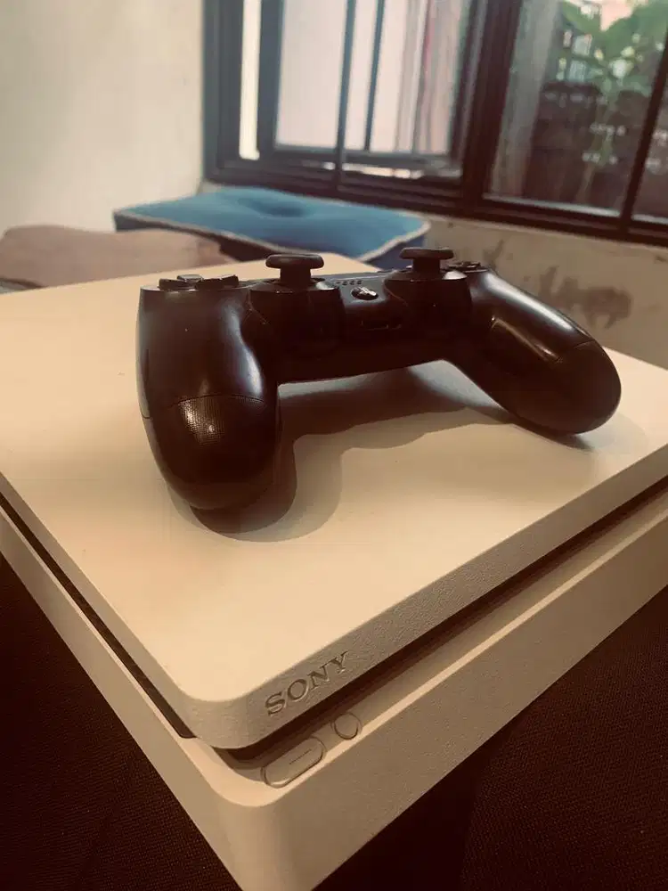 PS4 slim 500gb putih