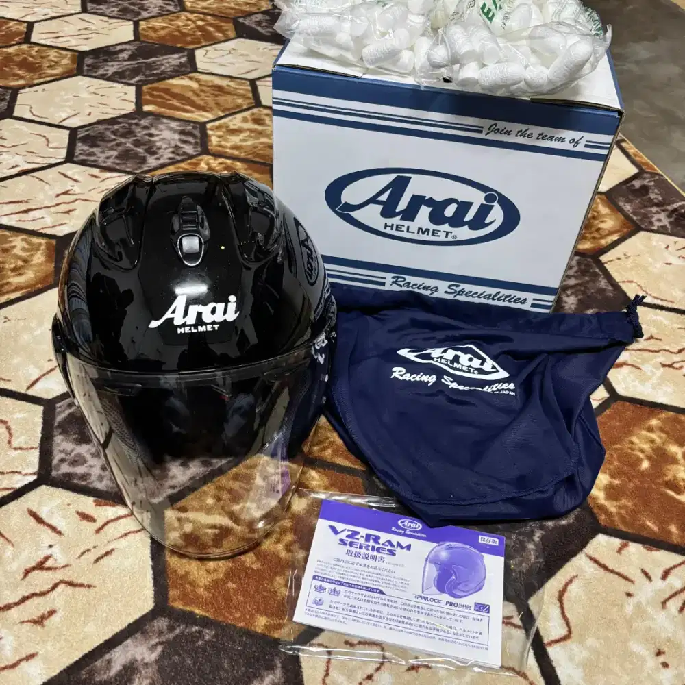 Helm Arai Vz Ram SNI snell 2025