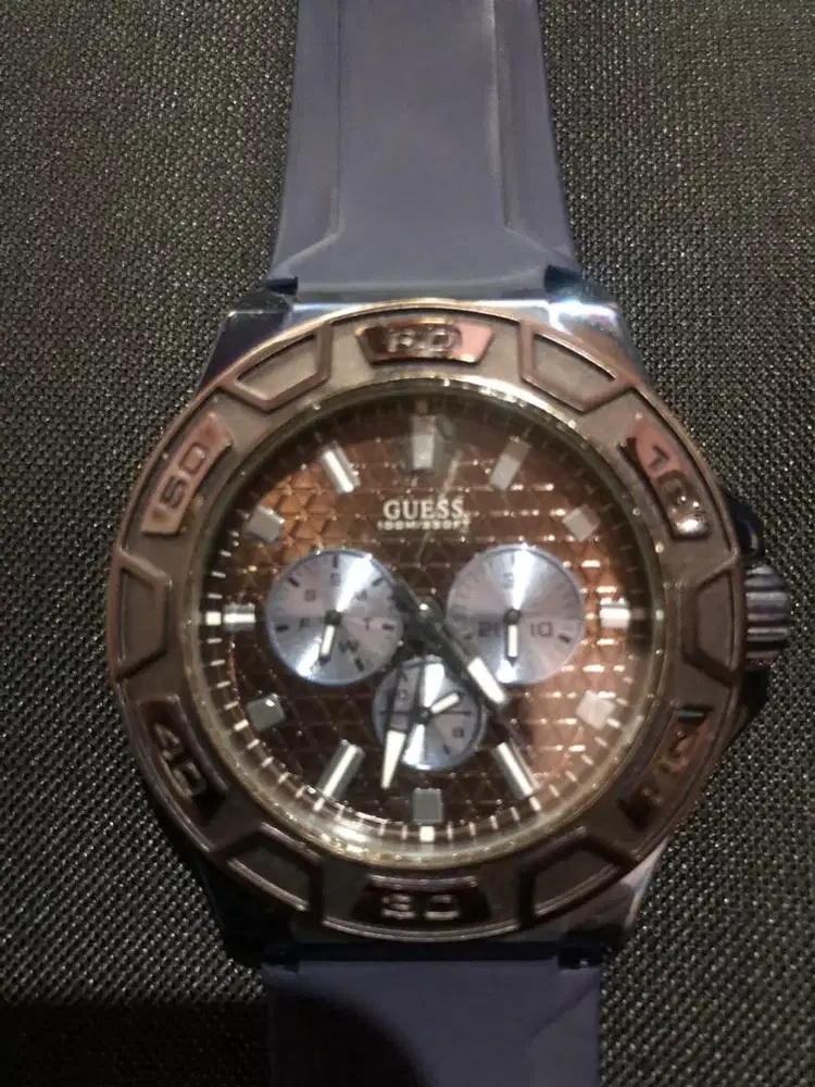 Dijual NEGO jam tangan merk Guess Model: W0674G5