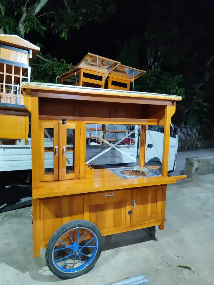 Gerobak Angkringan jg Melayani Pesanan Grobak Bakso Mie Bubur Sate dlL