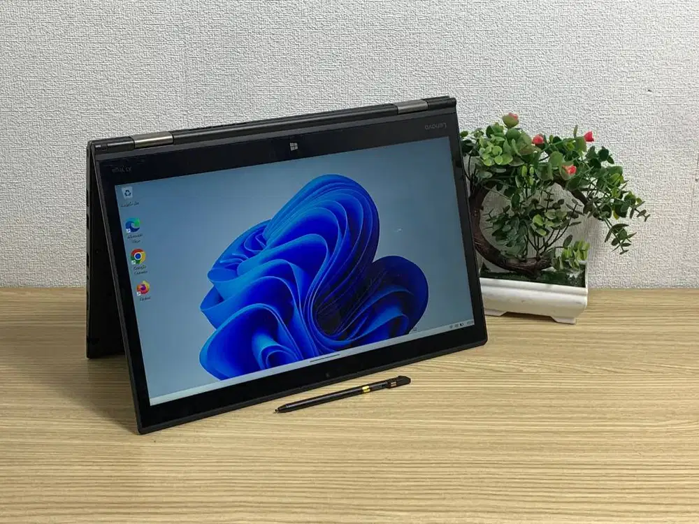 Lenovo X1 Yoga Core I5 8GB/256GB Touchscreen Rotate 360° + Stylus Pen