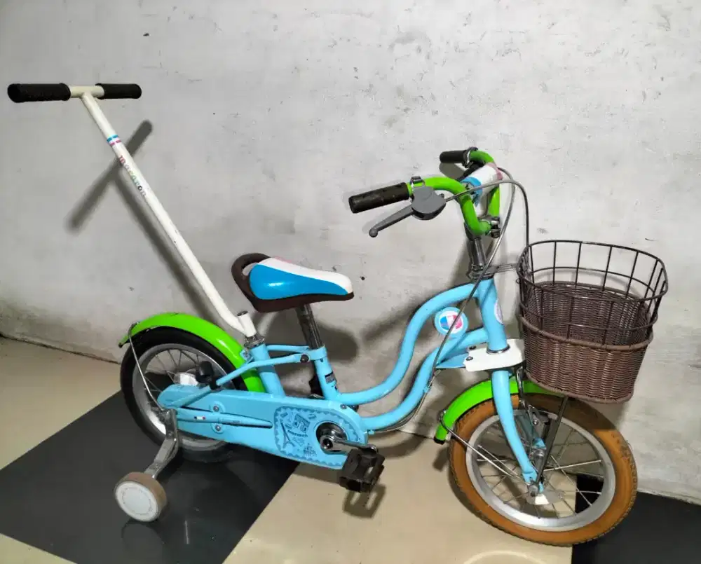 Sepeda anak ukuran 14 kondisi normal