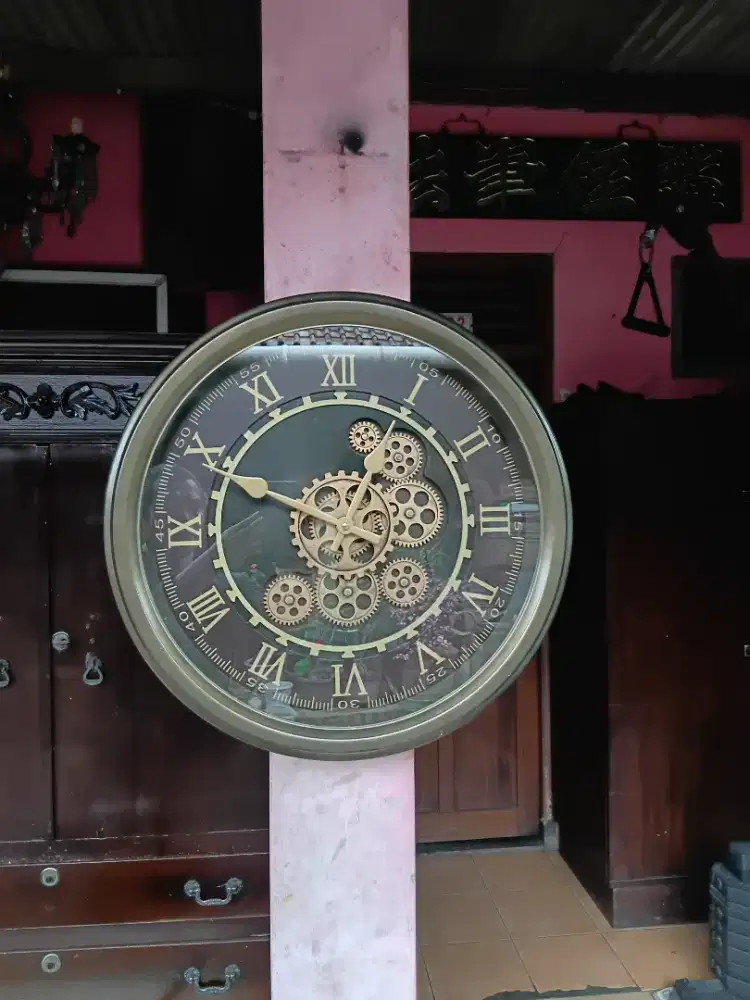 Crownwell Yuvarlak Spintime Roma Rakamlı Yeşiloksit Çarklı Metal Duvar