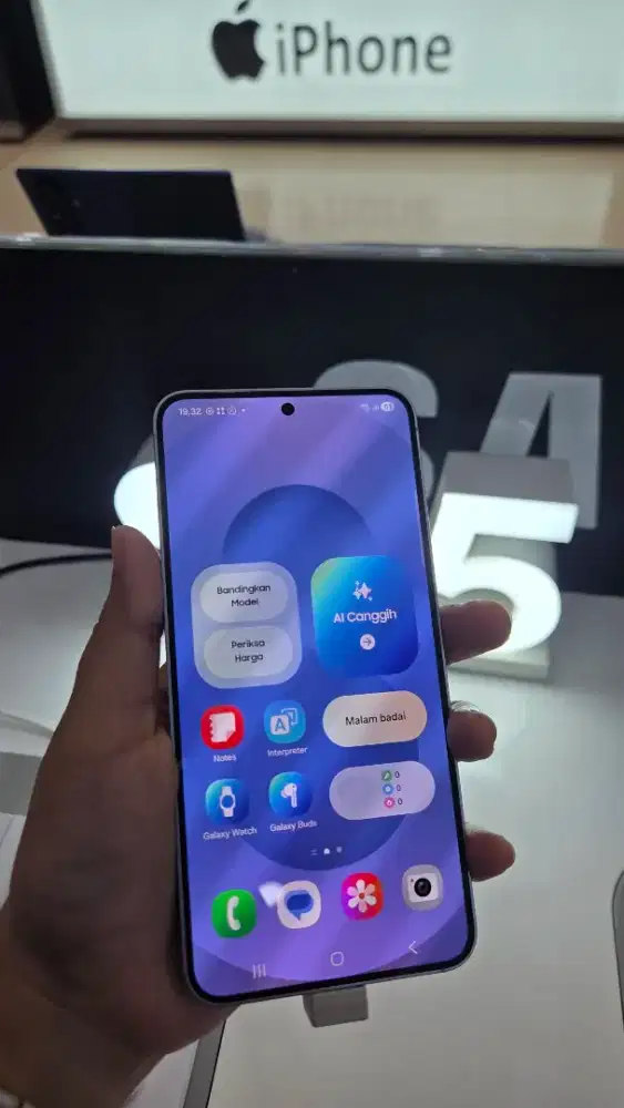 Samsung galaxy S25 base