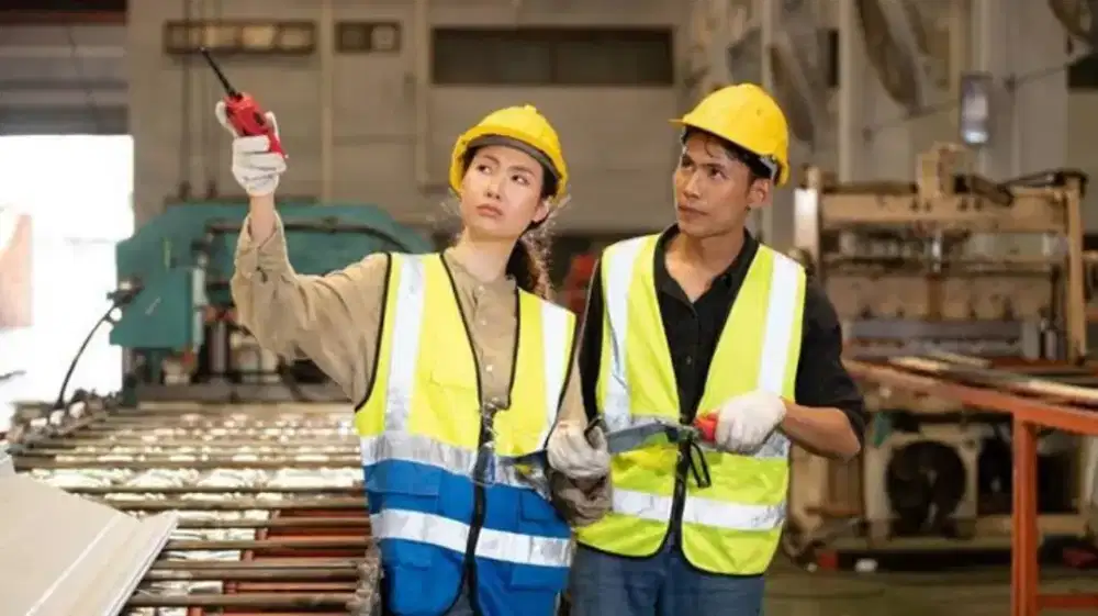 Helper ( Assistent Engineer )